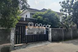 Dijual Rumah Premium dengan Fasilitas Sekitar Komplit di Pancoran, Jakarta Selatan Dijual Rumah Premium dengan Fasilitas Sekitar Komplit di Pancoran, Jakarta Selatan