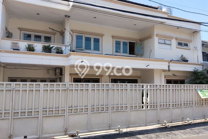 Dijual Rumah Premium dengan Fasilitas Sekitar Lengkap di Tebet, Jakarta Selatan Dijual Rumah Premium dengan Fasilitas Sekitar Lengkap di Tebet, Jakarta Selatan