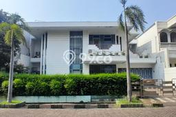Siap Huni Rumah Mewah 6 Kamar di Kelapa Gading Dekat ke Mana Saja Siap Huni Rumah Mewah 6 Kamar di Kelapa Gading Dekat ke Mana Saja