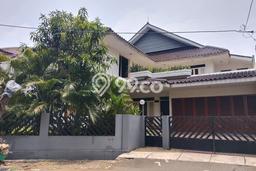 Rumah Mewah LB 850m2 Siap Pakai Desain Elegan di Bintaro, Jakarta Selatan Rumah Mewah LB 850m2 Siap Pakai Desain Elegan di Bintaro, Jakarta Selatan