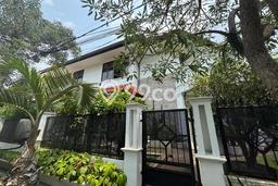 Rumah Luxury Modern Tanpa Renovasi di Pejaten Jakarta Selatan Rumah Luxury Modern Tanpa Renovasi di Pejaten Jakarta Selatan