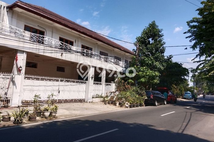 Rumah Mewah Siap Huni LT 475m2 di Tebet, Jakarta Selatan Rumah Mewah Siap Huni LT 475m2 di Tebet, Jakarta Selatan