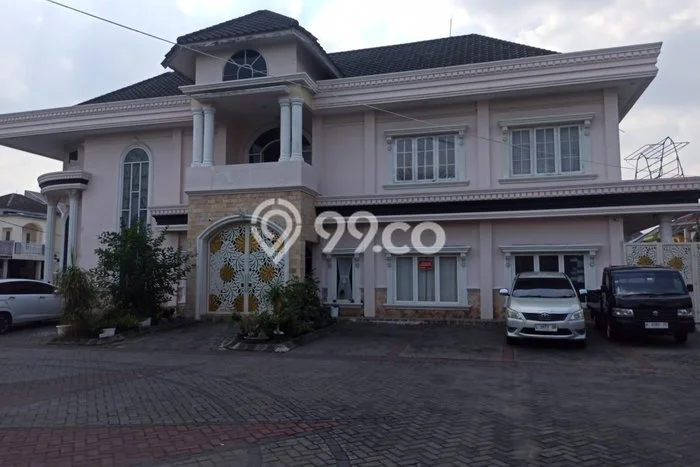 For Sale Rumah Elit Exclusive di Waru, Sidoarjo For Sale Rumah Elit Exclusive di Waru, Sidoarjo