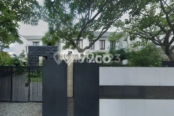 For Sale Rumah Mewah Exclusive di Cipondoh, Tangerang For Sale Rumah Mewah Exclusive di Cipondoh, Tangerang