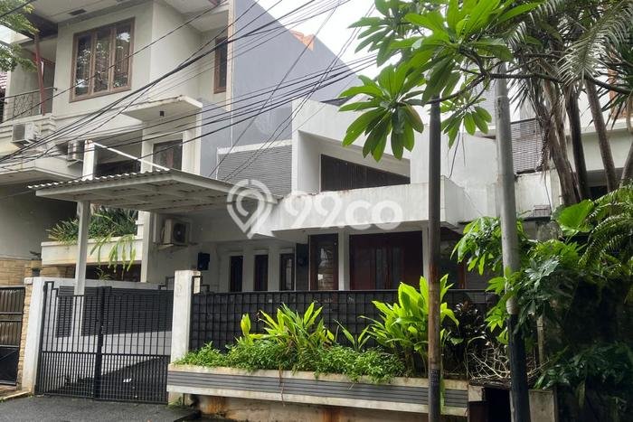 Rumah Elit Modern Siap Huni di Pondok Indah Jakarta Selatan Rumah Elit Modern Siap Huni di Pondok Indah Jakarta Selatan