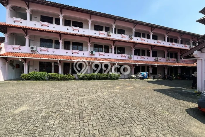 Dijual Rumah Kost di Margonda, Depok, 68 KT, 68 KM, Bangunan 1885m2 Dijual Rumah Kost di Margonda, Depok, 68 KT, 68 KM, Bangunan 1885m2