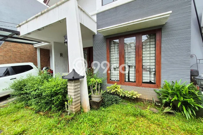 For Sale! Luxury House LT 190m2 Desain Modern di Lebak Bulus For Sale! Luxury House LT 190m2 Desain Modern di Lebak Bulus