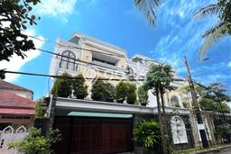 Rumah Eksklusif Siap Huni LT 329m2 di Cilandak, Jakarta Selatan Rumah Eksklusif Siap Huni LT 329m2 di Cilandak, Jakarta Selatan