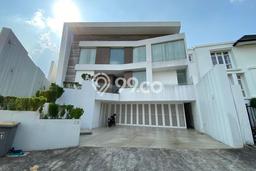 Ready to Use! Luxury House LT 782m2 Desain Elegan di BSD Ready to Use! Luxury House LT 782m2 Desain Elegan di BSD