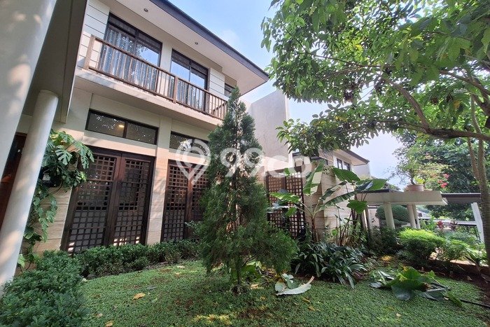 Rumah Elit Modern Tanpa Renovasi di Lebak Bulus Jakarta Selatan Rumah Elit Modern Tanpa Renovasi di Lebak Bulus Jakarta Selatan