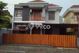 Rumah Bagus di Depok, Sleman, Luas Tanah 137m², LB 145m² Rumah Bagus di Depok, Sleman, Luas Tanah 137m², LB 145m²