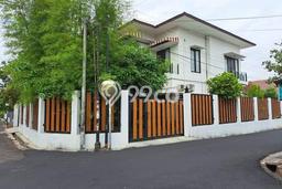 Siap Huni Rumah Mewah 9 Kamar di Umbulharjo Dekat ke Mana Saja Siap Huni Rumah Mewah 9 Kamar di Umbulharjo Dekat ke Mana Saja