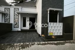 Rumah Modern 3 Kamar LT 100m2 di Cebongan Rumah Modern 3 Kamar LT 100m2 di Cebongan