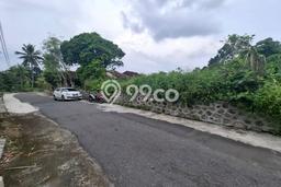 Jarang Ada! Tanah di Ngaglik Punya Luas 1000m2 SHM Jarang Ada! Tanah di Ngaglik Punya Luas 1000m2 SHM