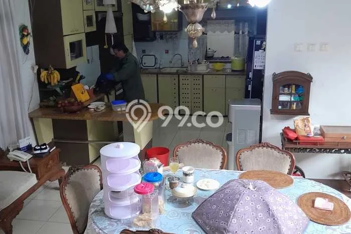 Rumah Elit Modern Tanpa Renovasi di Setra Sari Bandung Rumah Elit Modern Tanpa Renovasi di Setra Sari Bandung
