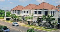 Rumah Exclusive 5 KT 4 KM di Kawasan Nyaman Kota Baru Parahyangan, Bandung Rumah Exclusive 5 KT 4 KM di Kawasan Nyaman Kota Baru Parahyangan, Bandung