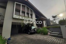 Jual Rumah Luas Elegan Dengan View Cantik di Setiabudi, Bandung Jual Rumah Luas Elegan Dengan View Cantik di Setiabudi, Bandung