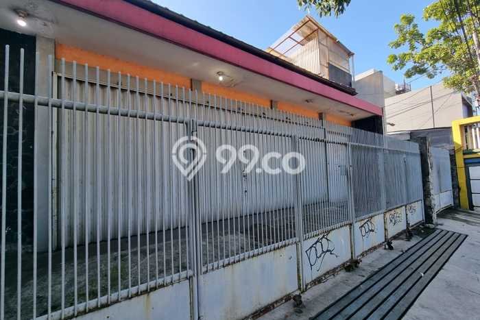 Unit Komersial Dijual di Bandung LT 196m2 & LB 200m2 Unit Komersial Dijual di Bandung LT 196m2 & LB 200m2