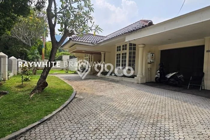 Rumah Mewah LB 500m2 Siap Pakai Desain Elegan di Kuningan, Jakarta Selatan Rumah Mewah LB 500m2 Siap Pakai Desain Elegan di Kuningan, Jakarta Selatan