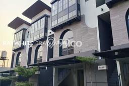 Dijual Rumah Premium dengan Fasilitas Sekitar Komplit di Cilandak, Jakarta Selatan Dijual Rumah Premium dengan Fasilitas Sekitar Komplit di Cilandak, Jakarta Selatan