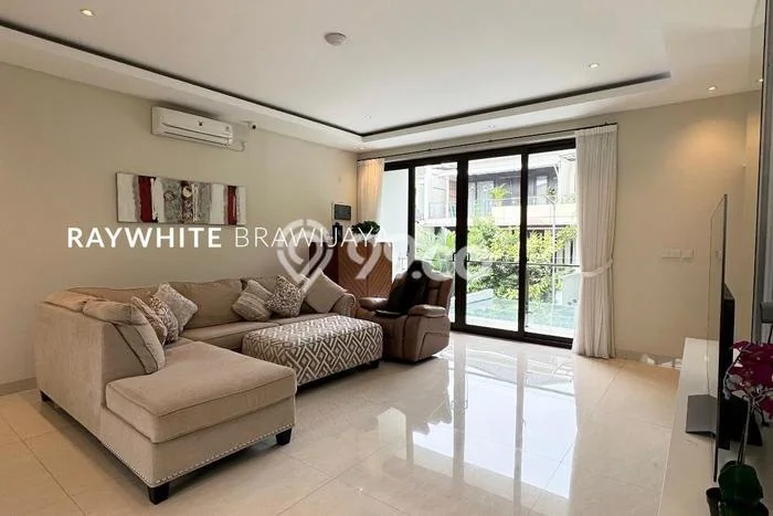 Dijual Rumah Elit Exclusive di Cilandak, Jakarta Selatan Dijual Rumah Elit Exclusive di Cilandak, Jakarta Selatan