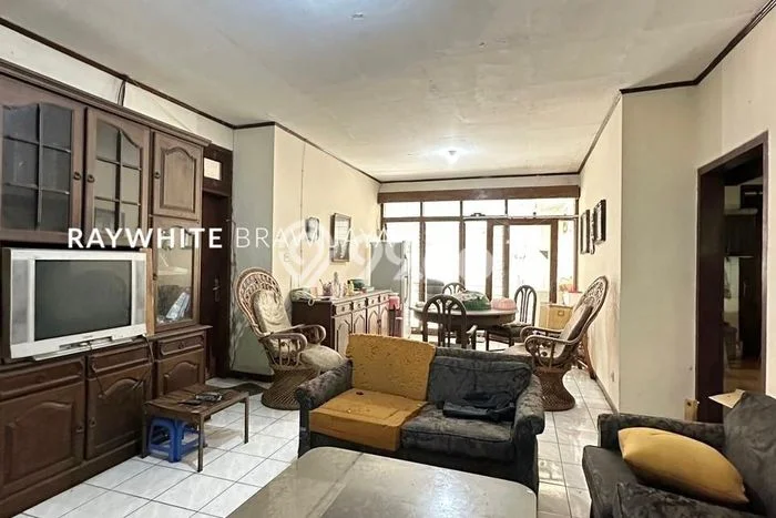 Hunian Mewah LB 150m2 Siap Pakai Desain Elegan di Pondok Indah, Jakarta Selatan Hunian Mewah LB 150m2 Siap Pakai Desain Elegan di Pondok Indah, Jakarta Selatan