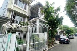 Rumah 3 KT 2 KM Luas Tanah 117m², LB 190m² di Pondok Indah, Jakarta Selatan Rumah 3 KT 2 KM Luas Tanah 117m², LB 190m² di Pondok Indah, Jakarta Selatan