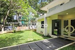 For Sale Rumah Mewah Exclusive di Kebayoran Baru, Jakarta Selatan For Sale Rumah Mewah Exclusive di Kebayoran Baru, Jakarta Selatan