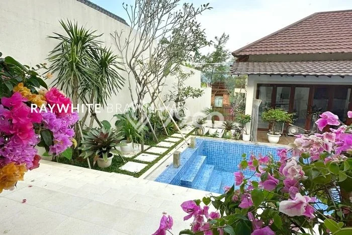 Vila Strategis di , Dimensi 740m2m², Dekat ke beragam fasilitas Vila Strategis di , Dimensi 740m2m², Dekat ke beragam fasilitas
