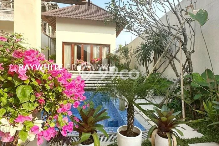 Vila Strategis di , Dimensi 740m2m², Dekat ke beragam fasilitas Vila Strategis di , Dimensi 740m2m², Dekat ke beragam fasilitas