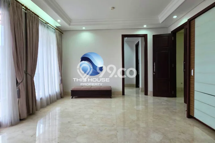 Rumah Elit Akses Strategis di Jakarta Selatan Semi Furnished Rumah Elit Akses Strategis di Jakarta Selatan Semi Furnished