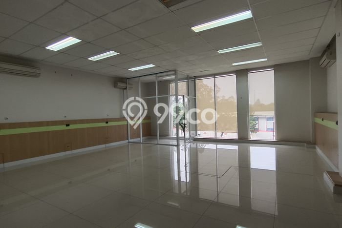 SEWA STRATEGIS! Kantor Kawasan , Luas 240m2m², Area Ramai SEWA STRATEGIS! Kantor Kawasan , Luas 240m2m², Area Ramai