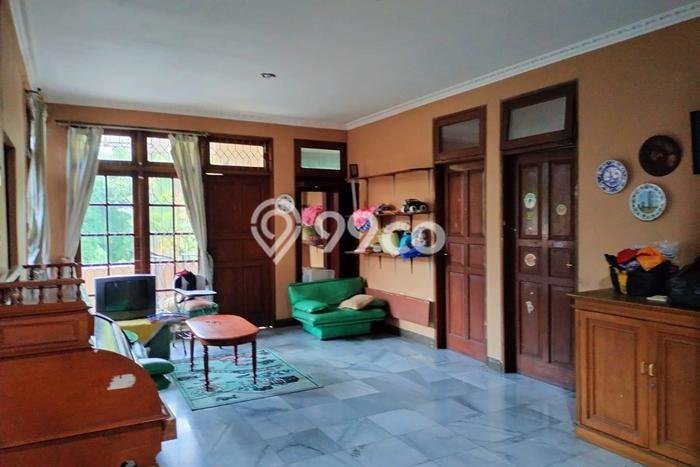 Dijual Rumah Premium dengan Fasilitas Sekitar Lengkap di Pulo Gadung, Jakarta Timur Dijual Rumah Premium dengan Fasilitas Sekitar Lengkap di Pulo Gadung, Jakarta Timur