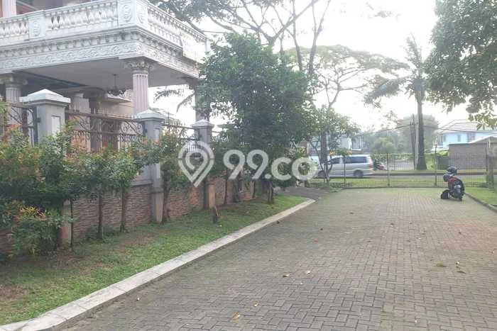Rumah Eksklusif Siap Huni LT 906m2 di Curug, Tangerang Rumah Eksklusif Siap Huni LT 906m2 di Curug, Tangerang