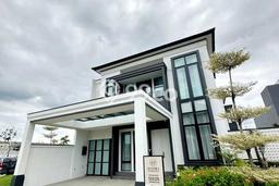 Ready to Use! Luxury House LT 162m2 Desain Elegan di Gading Serpong Ready to Use! Luxury House LT 162m2 Desain Elegan di Gading Serpong