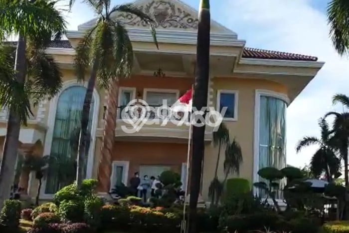 Hunian Mewah Siap Huni LT 804m2 di Penjaringan, Jakarta Utara Hunian Mewah Siap Huni LT 804m2 di Penjaringan, Jakarta Utara