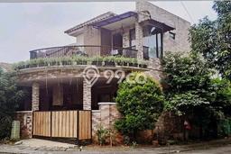Dijual Rumah Luas Elegan Dengan View Cantik di BSD Nusaloka, Tangerang Dijual Rumah Luas Elegan Dengan View Cantik di BSD Nusaloka, Tangerang