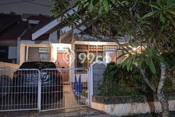 For Sale Hunian Rumah Terawat 4 KT di BSD Nusaloka, Tangerang For Sale Hunian Rumah Terawat 4 KT di BSD Nusaloka, Tangerang