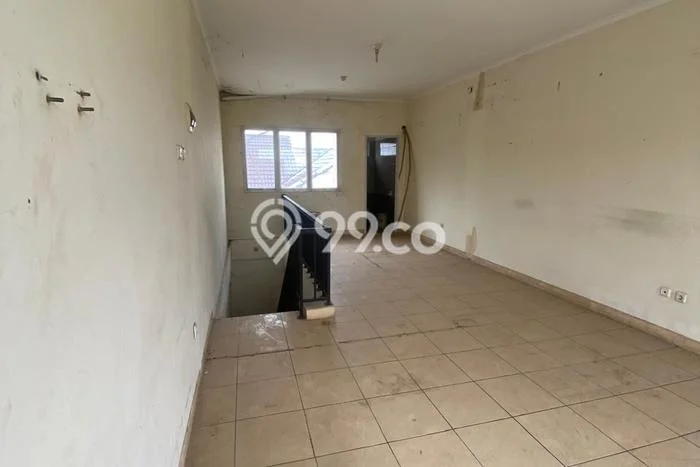 Unit Ruko Dijual di Bekasi LT 77m2 & LB 75m2 Unit Ruko Dijual di Bekasi LT 77m2 & LB 75m2