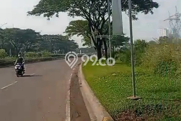 Tanah Strategis Dijual di BSD Tangerang Selatan 50000m2 Tanah Strategis Dijual di BSD Tangerang Selatan 50000m2