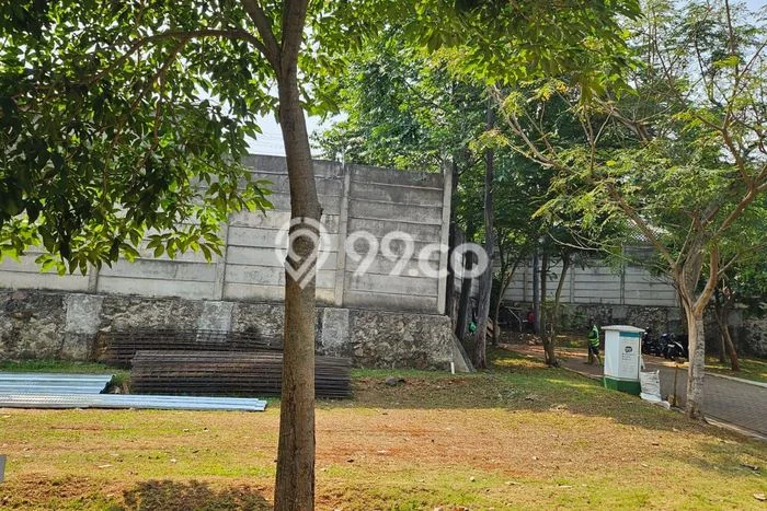 Lahan Dijual Lokasi Strategis di Tangerang Selatan dengan Luas 137m2 Lahan Dijual Lokasi Strategis di Tangerang Selatan dengan Luas 137m2