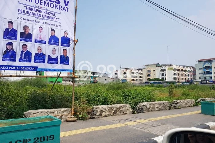 Disewakan Tanah di Jakarta Utara, Luas 2100m2 Area Berkembang Disewakan Tanah di Jakarta Utara, Luas 2100m2 Area Berkembang