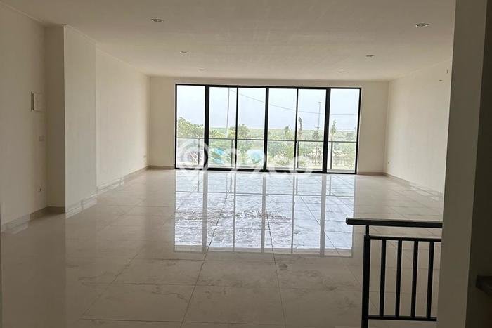 Unit Ruko Dijual di Jakarta Utara LT 144m2 & LB 432m2 Unit Ruko Dijual di Jakarta Utara LT 144m2 & LB 432m2