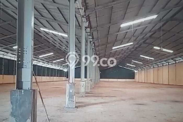 Gudang Area Strategis Kawasan Jati Uwung, Luas 5980m2m², Akses Utama Gudang Area Strategis Kawasan Jati Uwung, Luas 5980m2m², Akses Utama