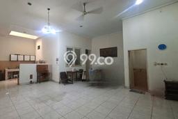 Rumah Elit LB 220m2 Siap Huni Desain Elegan di Pluit, Jakarta Utara Rumah Elit LB 220m2 Siap Huni Desain Elegan di Pluit, Jakarta Utara