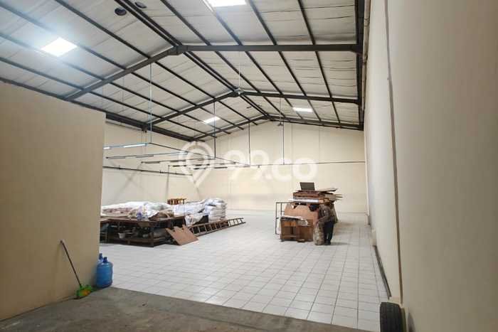 Gudang Dijual di Tangerang LT 450m2 & LB 450m2 Lokasi Terbaik! Gudang Dijual di Tangerang LT 450m2 & LB 450m2 Lokasi Terbaik!