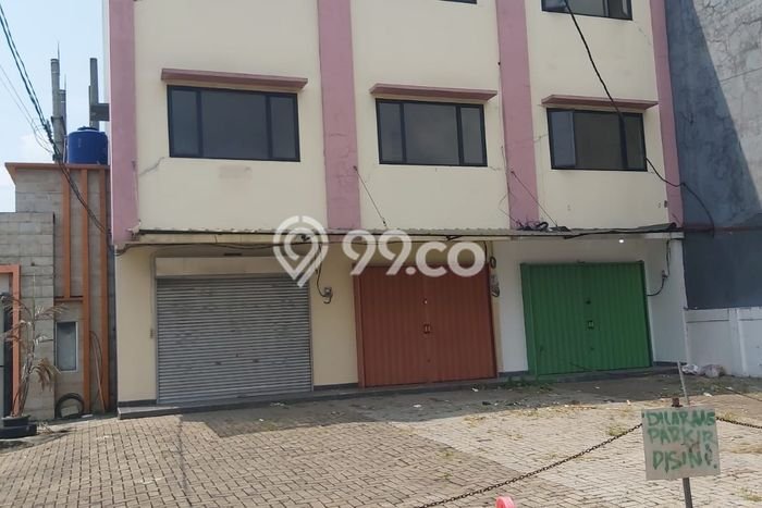 AREA KOMERSIAL! Ruko For Rent Kawasan Ciputat, Luas 144m2m², Jalan Utama, Ready Bisnis AREA KOMERSIAL! Ruko For Rent Kawasan Ciputat, Luas 144m2m², Jalan Utama, Ready Bisnis