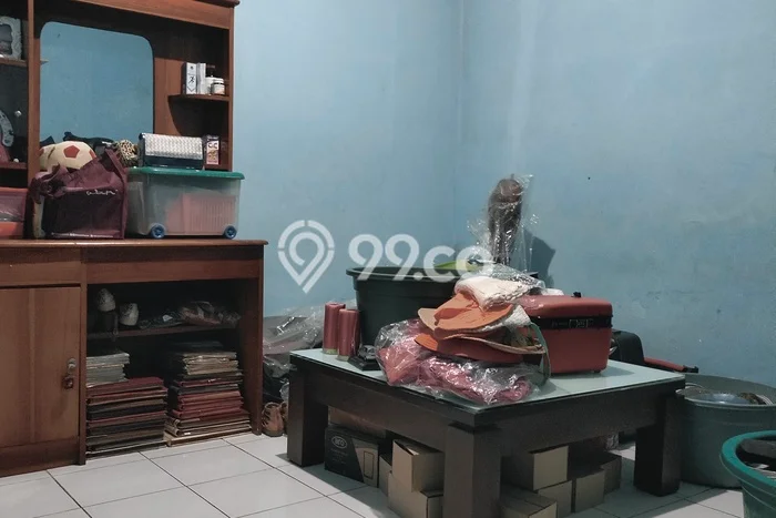 Dijual Rumah Eksklusif 3 KT di Taman Meruya, Jakarta Barat Dijual Rumah Eksklusif 3 KT di Taman Meruya, Jakarta Barat