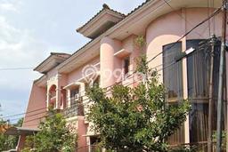 Ready to Use! Luxury House LT 496m2 Desain Modern di Kutisari Ready to Use! Luxury House LT 496m2 Desain Modern di Kutisari