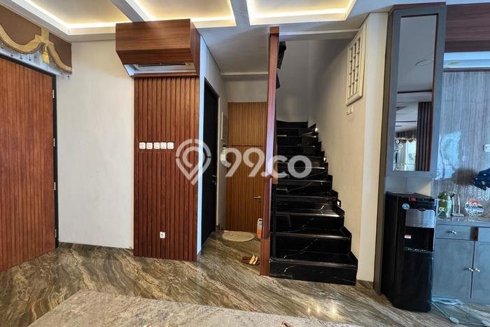 Rumah Elit Modern Tanpa Renovasi di Harapan Indah Bekasi Rumah Elit Modern Tanpa Renovasi di Harapan Indah Bekasi